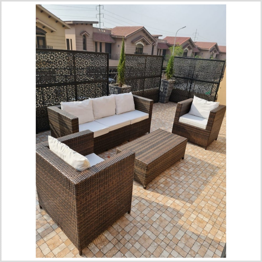 Rattan discount couch set