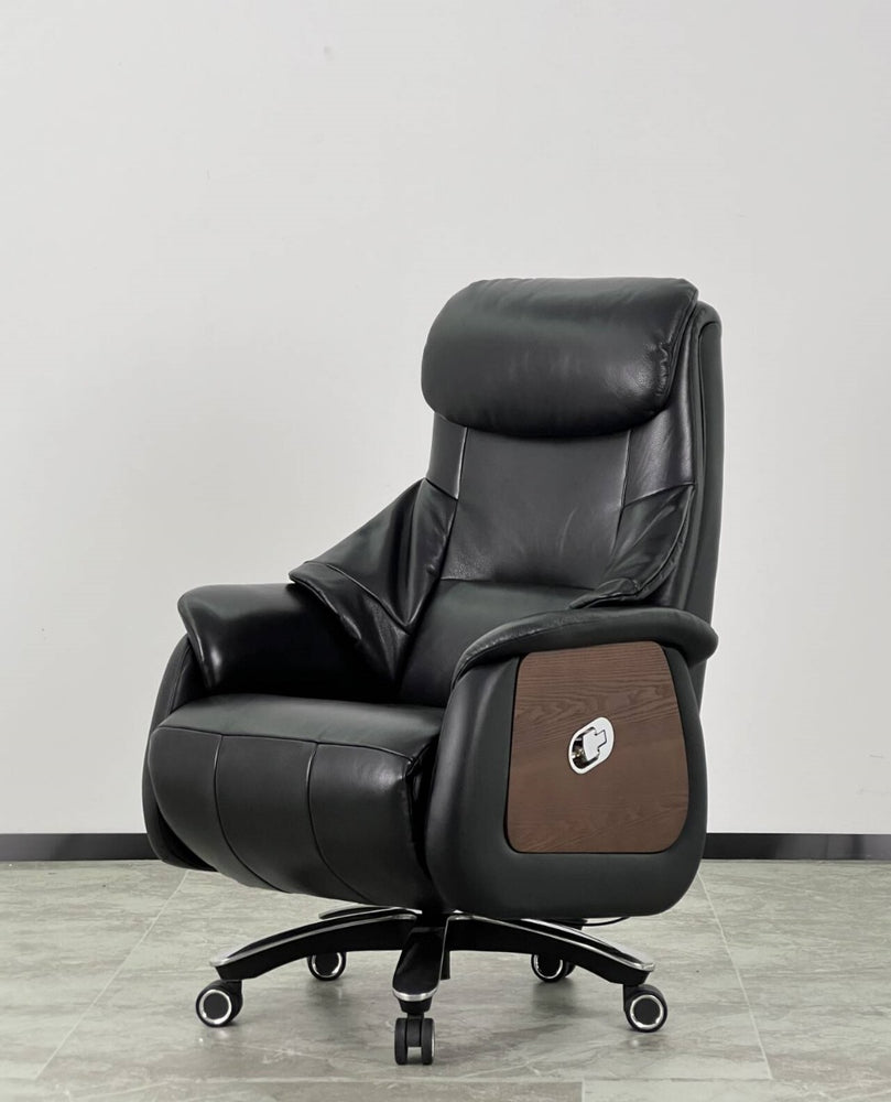 Harry CEO Chair